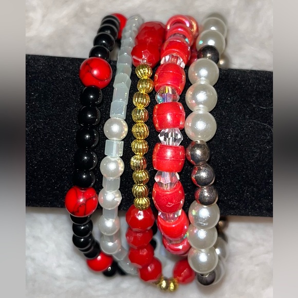 New HHand made beautiful 4 bracelet set - Picture 1 of 1